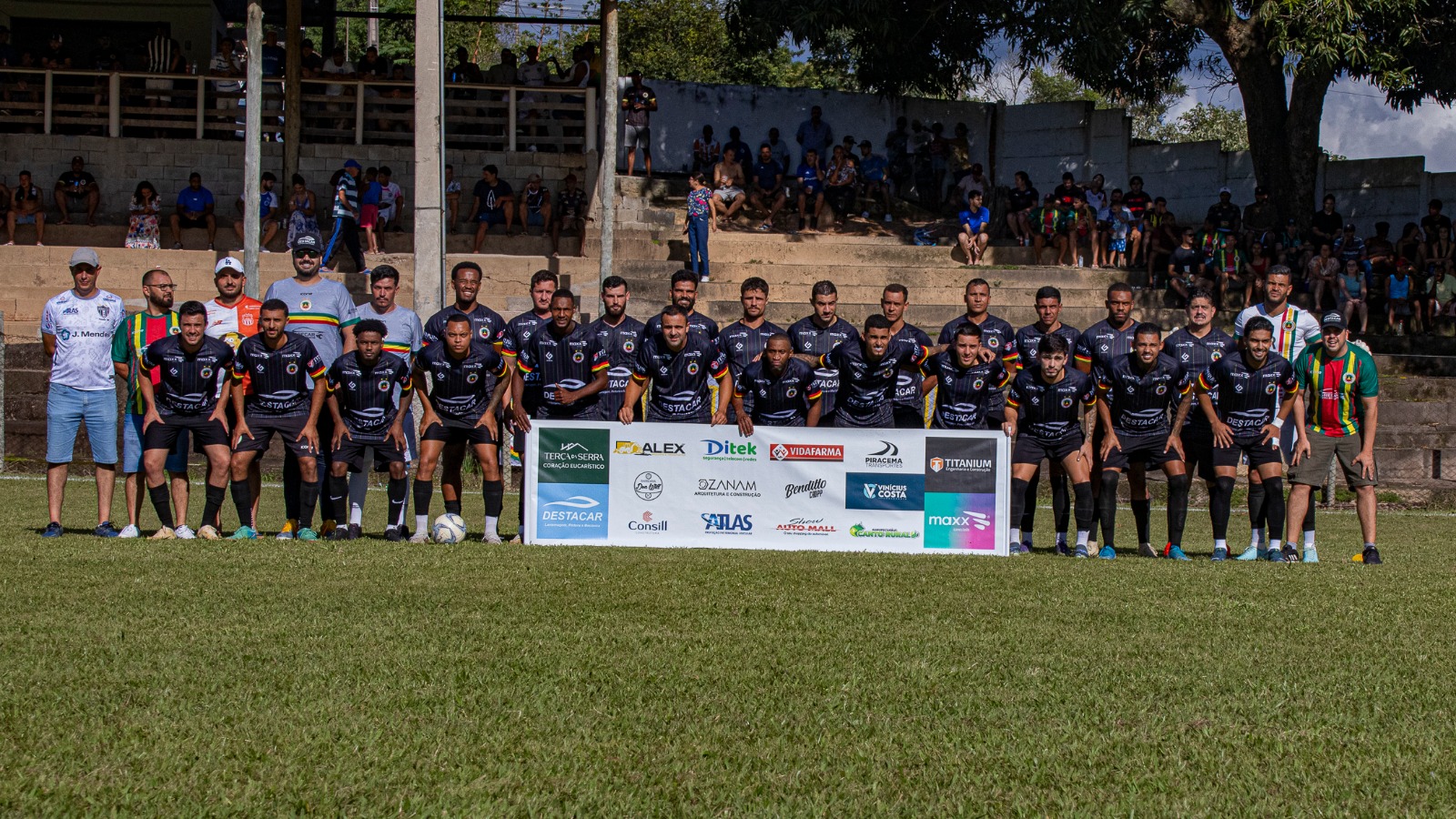 Um duelo marcado por intensidade e reviravoltas no placar